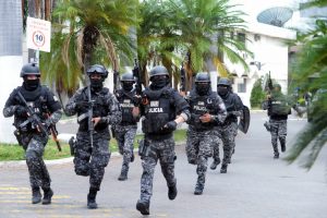 O balanço da primeira noite do decreto de ‘conflito interno armado’ no Equador