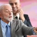 Lula tenta encerrar greve e convoca reitores de universidades federais para reunião