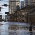 Número de mortes por enchentes no Rio Grande do Sul sobe para 176