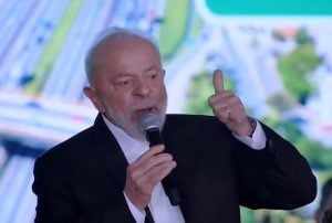 Lula ironiza os 'pessimistas' após resultado da balança comercial de maio