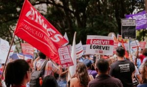 Universidades e institutos federais rejeitam acordo e dão continuidade à greve