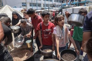 Relatório da Unicef revela que cerca de 180 milhões de crianças sofrem de pobreza alimentar severa no mundo