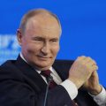 Rússia ironiza acordo de segurança entre EUA e Ucrânia: ‘Apenas um pedaço de papel’