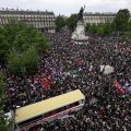Milhares de pessoas protestam contra a extrema direita na França