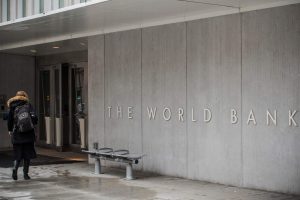 Banco Mundial melhora previsão de crescimento do PIB brasileiro de 1,7% para 2%