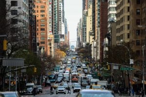Nova York suspende um polêmico programa de pedágio em Manhattan; entenda