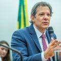 Proposta sobre pisos de saúde e educação ainda não está pronta para ser levada a Lula, diz Haddad