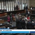Deputados baianos trocam tapas e empurrões durante discussão sobre PL antiborto; assista
