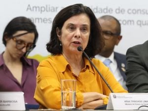 Saúde anuncia investimento de R$ 1 bilhão para reduzir tempo de espera por exames e consultas